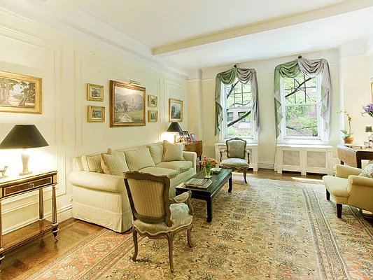 Sold by Sotheby's International Realty | media 34