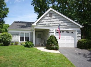 198 Kingston Dr, Ridge, NY 11961