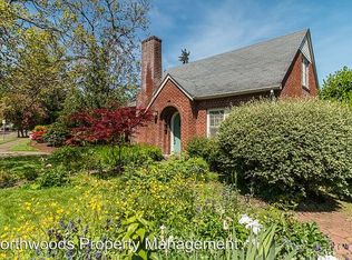 2242 Fairmount Blvd, Eugene, OR 97403