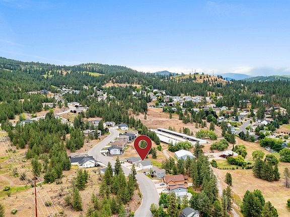 3rd image of 5114 N Del Rey Dr