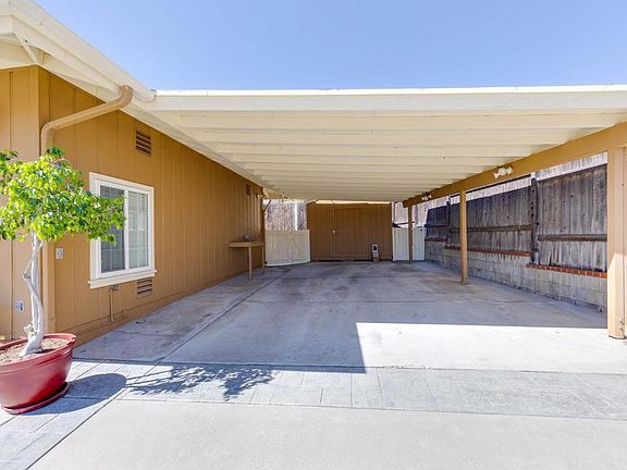 5th image of 8483 Golden Ridge Rd