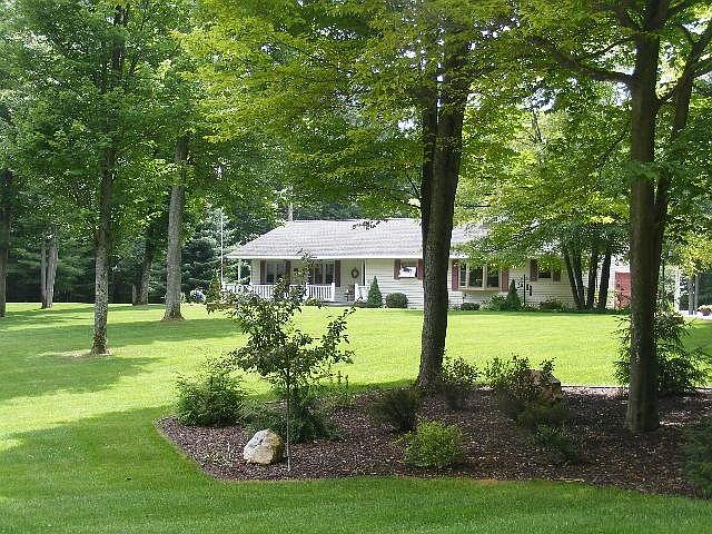 1st image of 10800 Forest Hills Dr