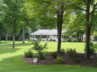 10800 Forest Hills Dr, Cadillac, MI 49601