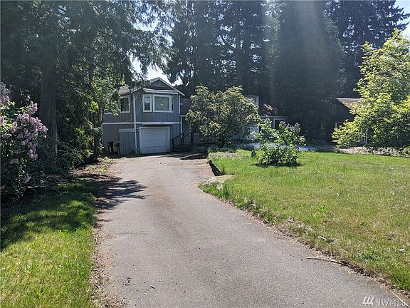 4th image of 2525 NE 136th St