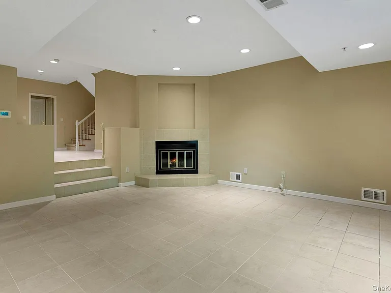 102 Boulder Ridge Rd — Photo 22