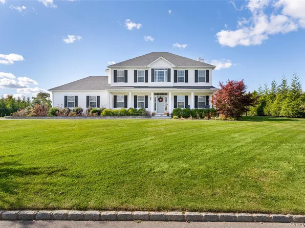 108 Calverton Court, Wading River, NY 11792