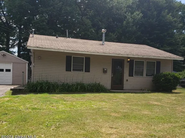 15 Crestline Drive, Ballston Spa, NY 12020