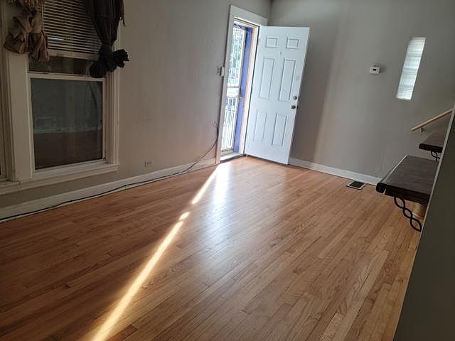 1st image of 5408 S Hoyne Ave