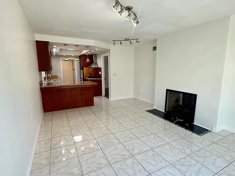 10463 El Monte Ave — Photo 11