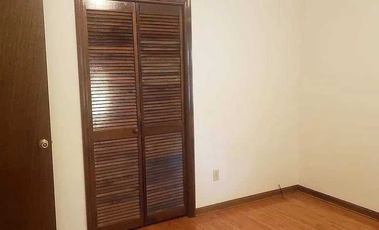7001 Pauline Cir — Photo 22