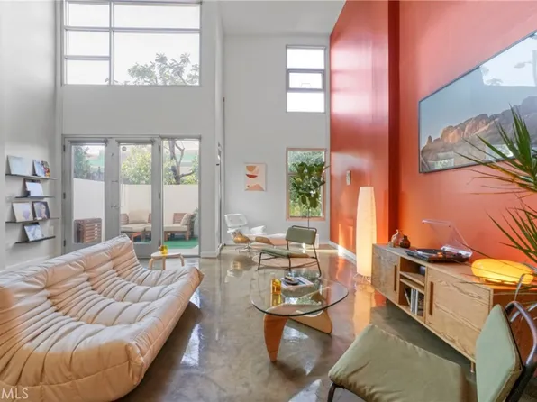 4111 W Sunset Blvd APT 345, Los Angeles, CA 90029