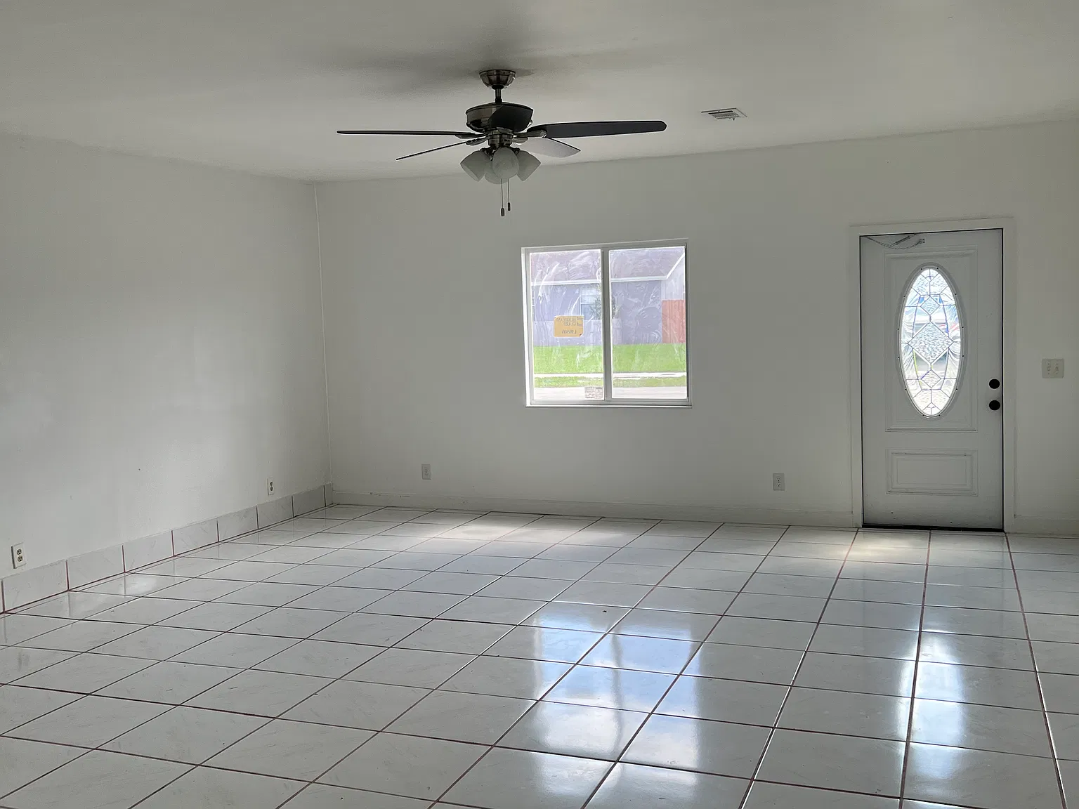 4 bed, 2000 sqft, $3,500 — Photo 2