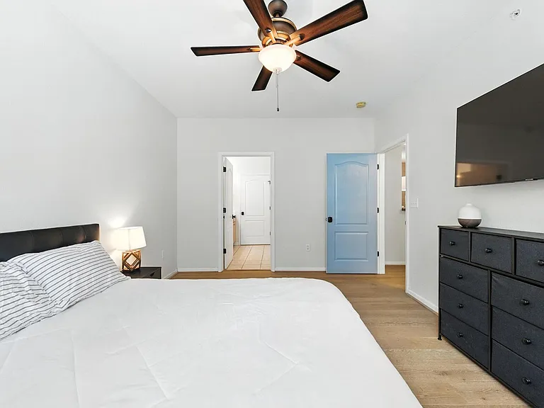 522 Knolls Dr #306 — Photo 7