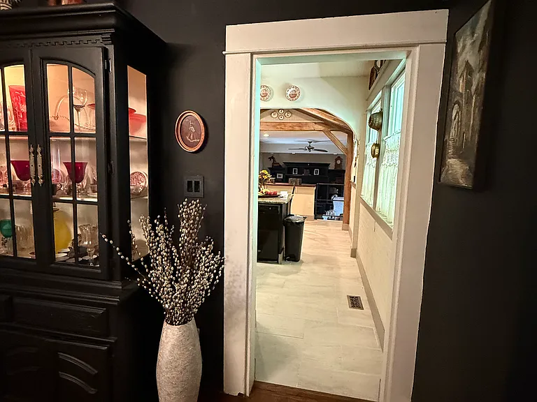 331 Pleasant St — Photo 16