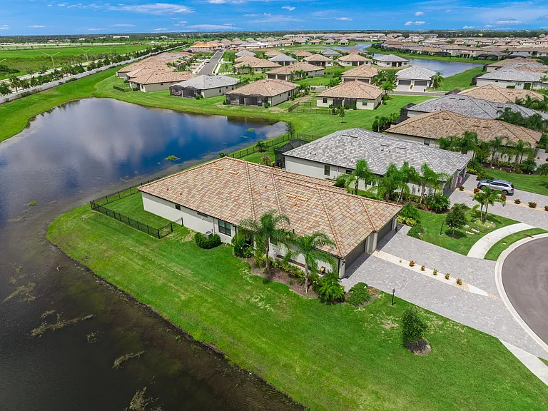 15982 Clear Skies Pl — Photo 50