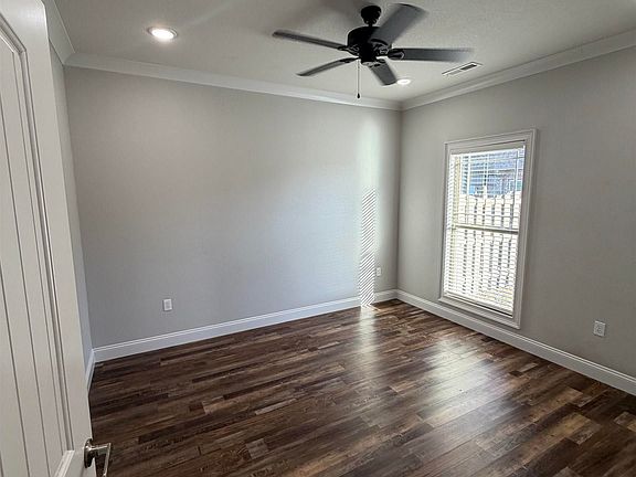 2nd image of 434 McVille Rd