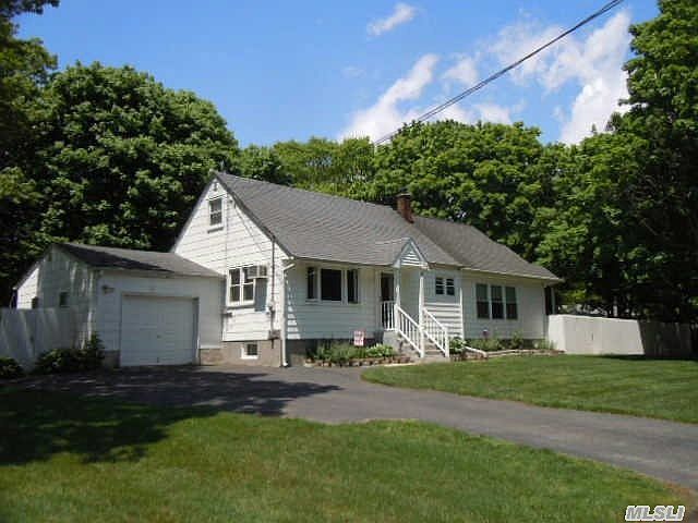 1st image of 60 Cypress Ln