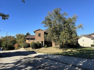 715 Golfcrest Rd S #11318184, Normal, IL 61761