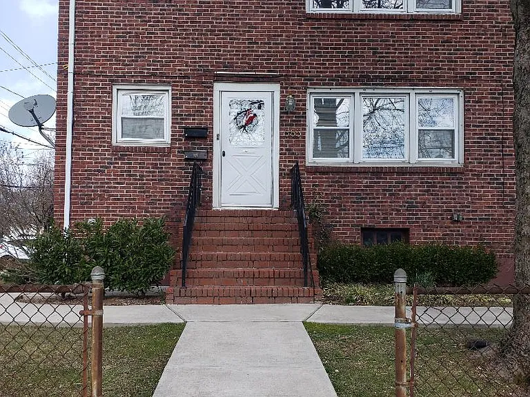 391 Cromwell Ave #2 — Photo 8