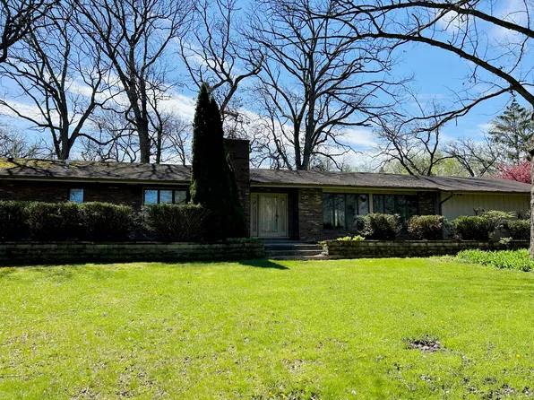 3413 E Bemes Rd, Crete, IL 60417