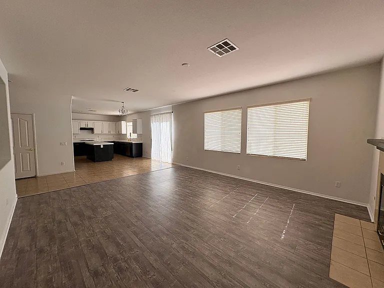 5875 Larry Dean St — Photo 15