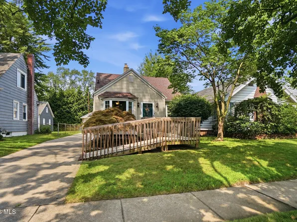 3807 Sherbrooke Rd, Toledo, OH 43613