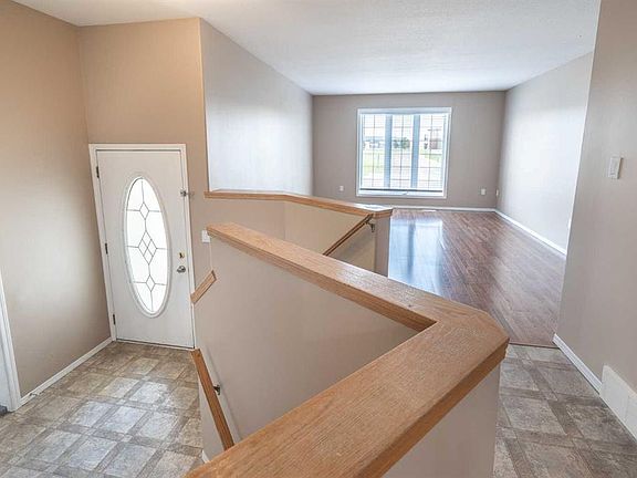 5th image of 6608 S 39th St