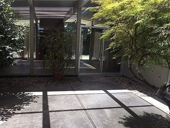 3rd image of 4100 Wilson Ln
