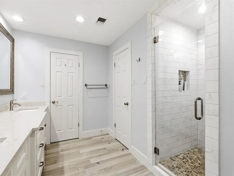 3807 Glenwood Springs Dr — Photo 17