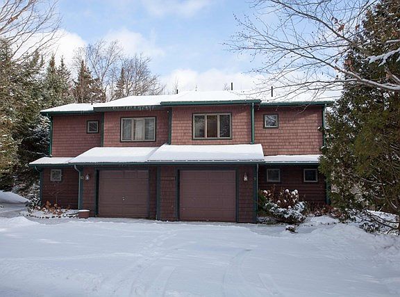 3rd image of 15 Hemlock Way Unit 9