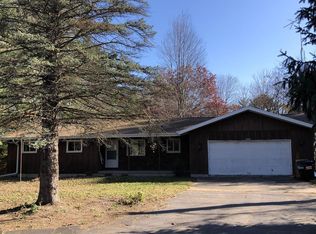 N1178 County Rd W, Fremont, WI 54940