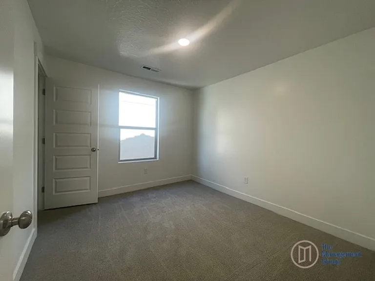 4179 E Elrond Ln — Photo 14