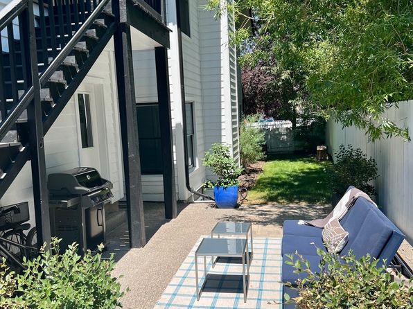 680 E Hansen Ave #B, Jackson, WY 83001