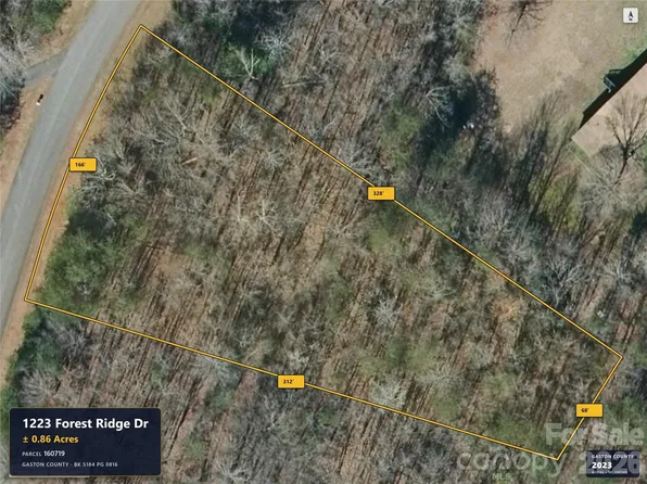 1223 Forest Ridge Dr, Bessemer City, NC 28016