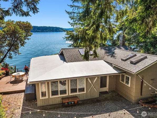13215 Tahlequah Road SW, Vashon, WA 98070