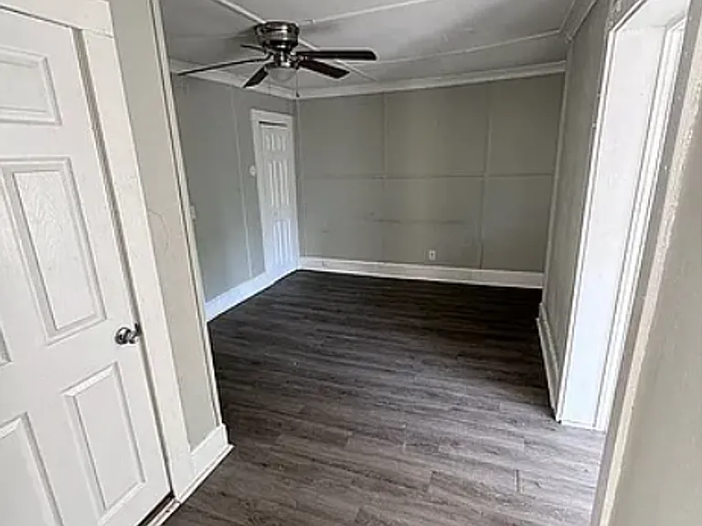 18 Calloway St #4 — Photo 10
