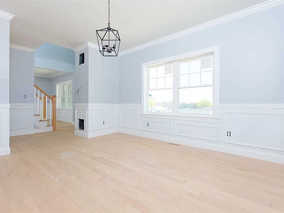 4th image of 5 Toretta Ln