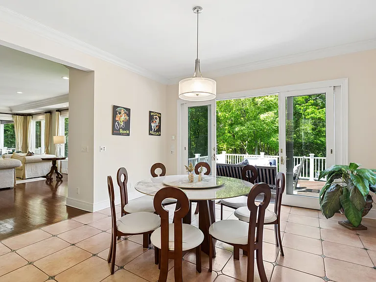 2296 Deerfield Rd — Photo 12