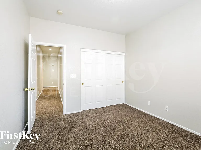 5898 Swan Point Pl — Photo 12