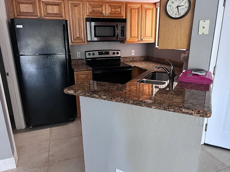 1850 Charlesmont Dr #113 — Photo 7