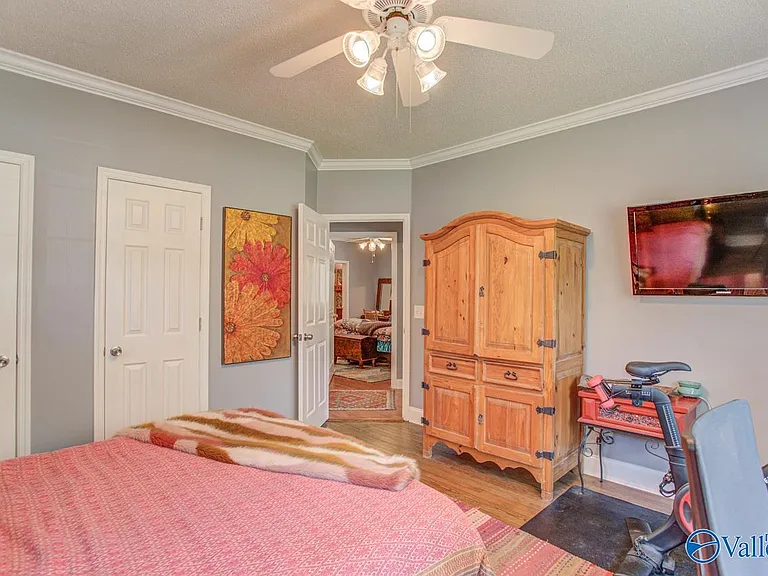 1605 McCullough Ave NE — Photo 14