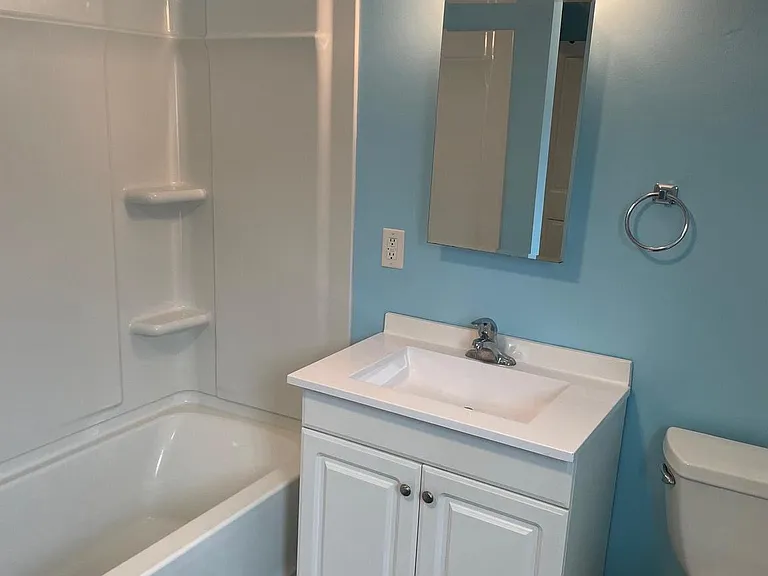318 Highland Ave — Photo 13