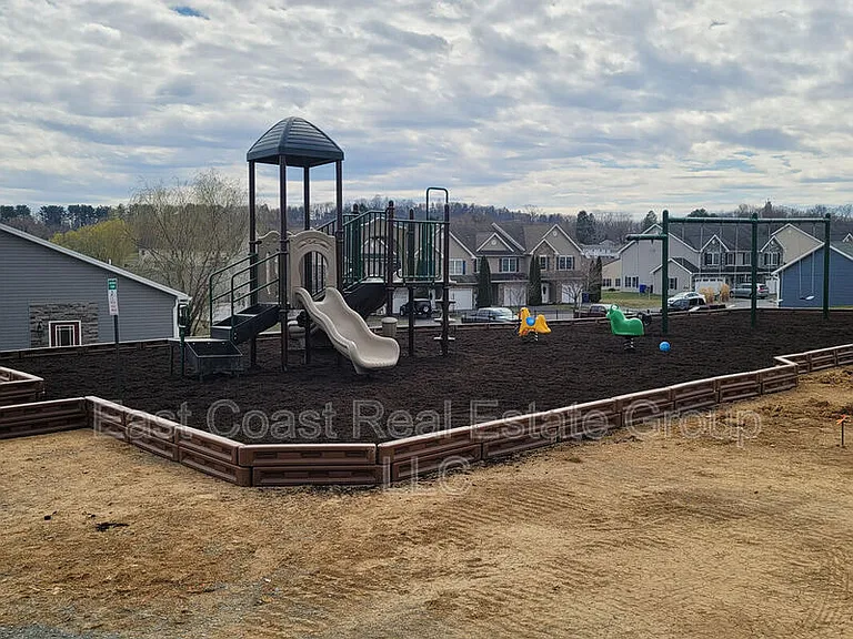 8780 Hillside Way — Photo 27