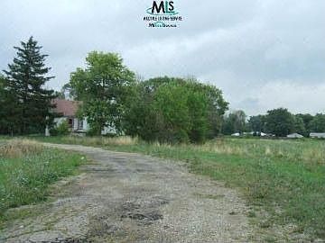 1st image of 32524 Groesbeck Hwy