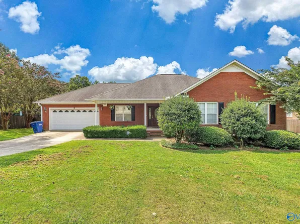 1308 Dan Ave, Albertville, AL 35950