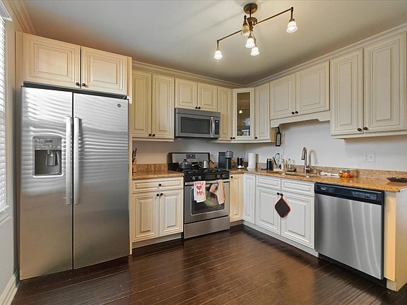 3rd image of 3105 N Central Park Ave #1