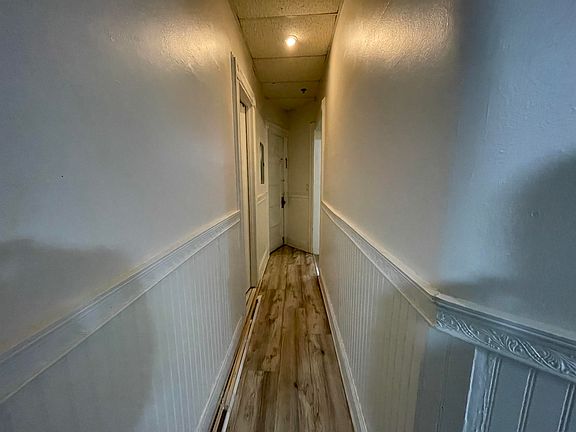 4th image of 313 49th St APT 1