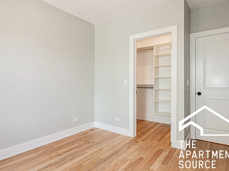 2453 W Logan Blvd #2 — Photo 8