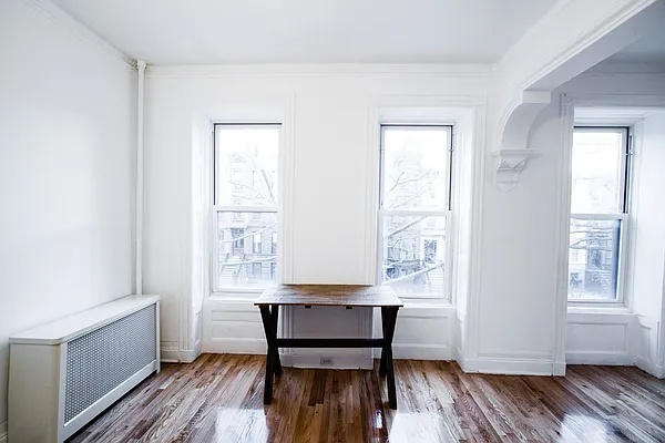 Rented by TheRealEstateCompany.com LLC | media 7