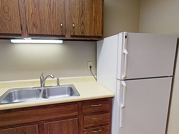5th image of 302 Grand Canyon Dr